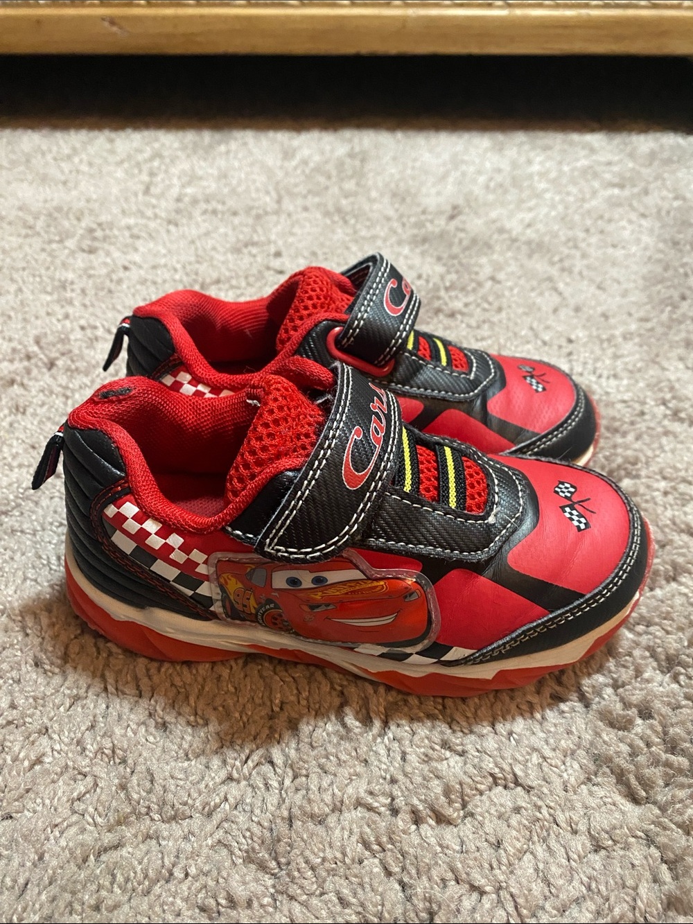 Disney Red Lightning McQueen light up Sneakers - Velcro Shoes 9US